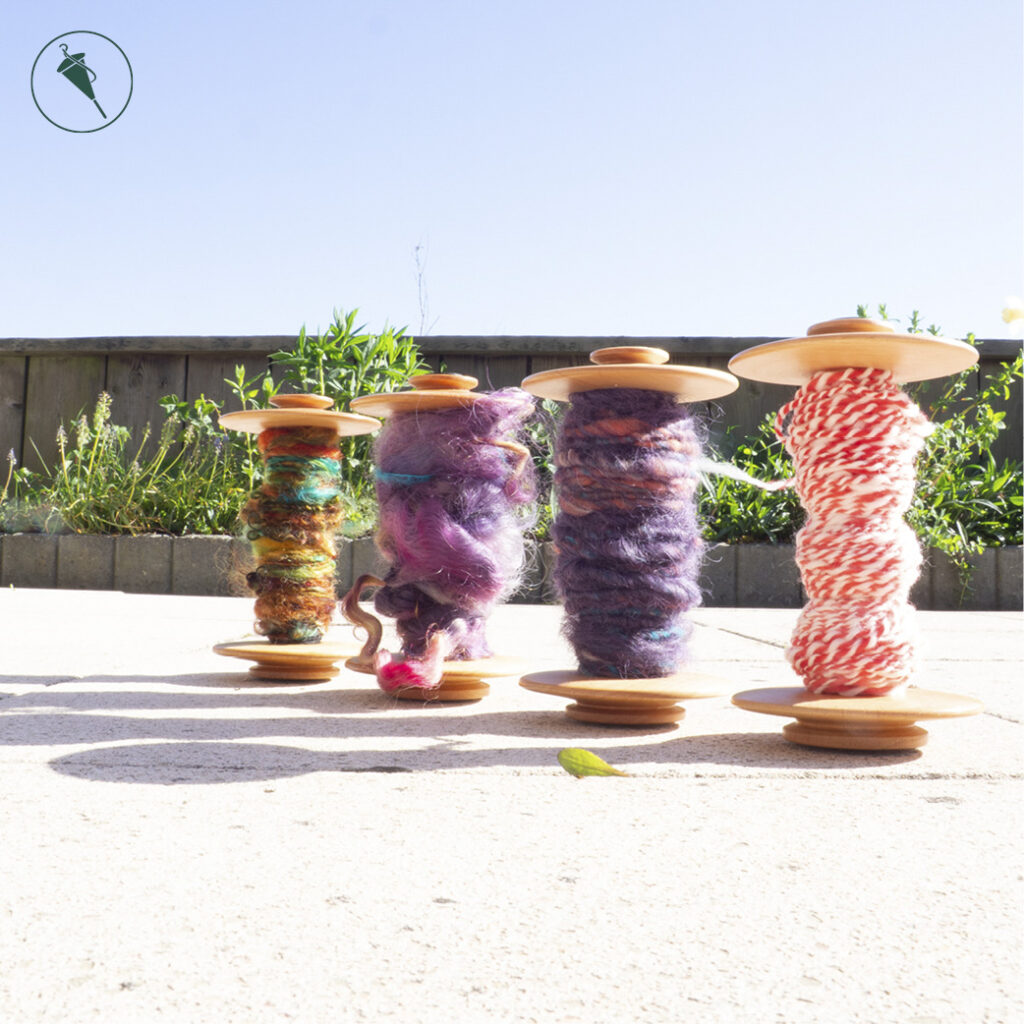 Spinning art yarn